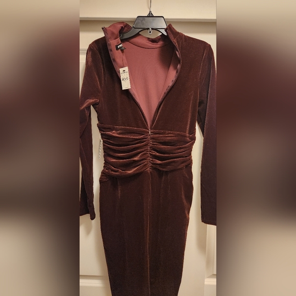 Brown suede dress - Picture 3 of 6
